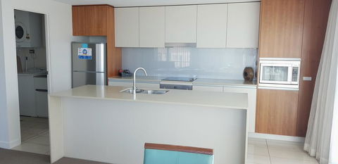 U212 Elston Grandsurf Resort - Accommodation Burleigh 3