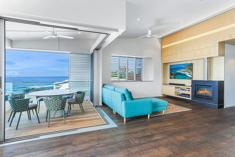 Ultimate Beachfront Living, Sunshine Beach - Accommodation Burleigh 3