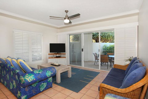 Unit 1 Marcoola Sunrise - Marcoola Beach - Accommodation Burleigh 2