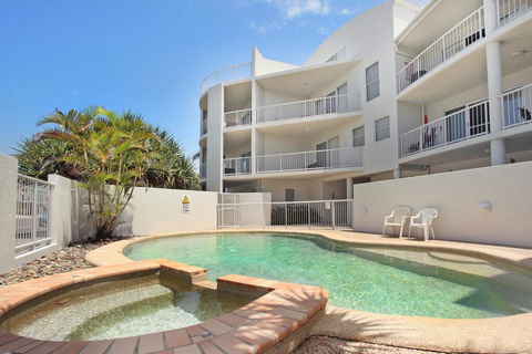 Unit 1 Marcoola Sunrise - Marcoola Beach - Accommodation Burleigh 1