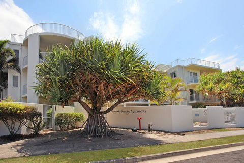Unit 1 Marcoola Sunrise - Marcoola Beach - Accommodation Burleigh 0