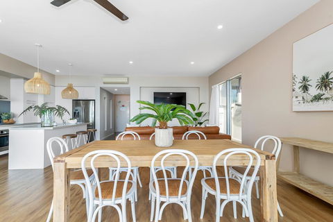 UNIT 35 Whitsundays - Accommodation Burleigh 3