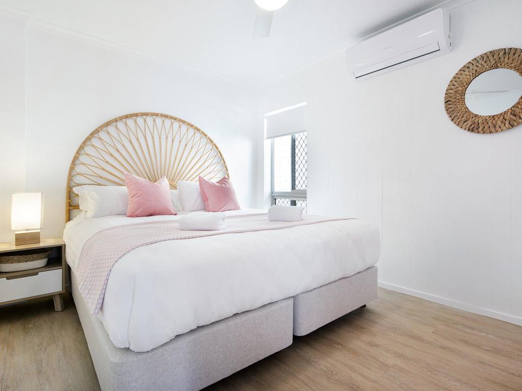 Mermaid Beach QLD Accommodation Burleigh