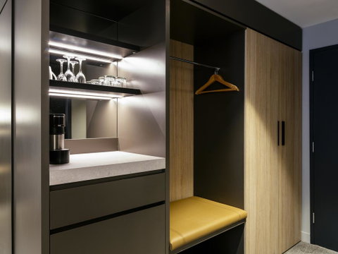Vibe Hotel Hobart - Accommodation Burleigh 2