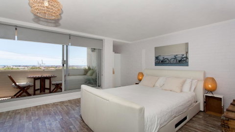 Vista Fremantle - Apartment With A View - Accommodation Burleigh 1