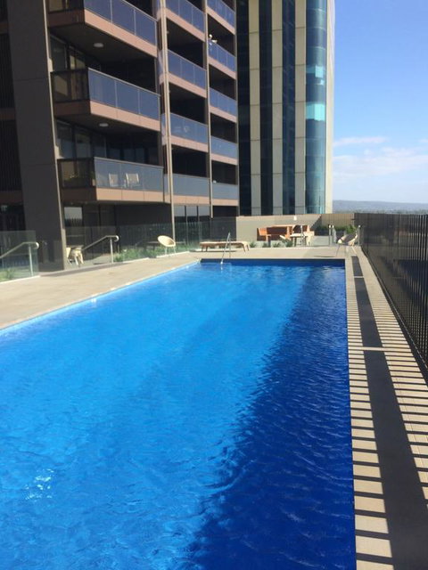 VUE Penthouse On King William - Accommodation Burleigh 3