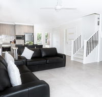 Wagga Apartments 5 - Accommodation Burleigh