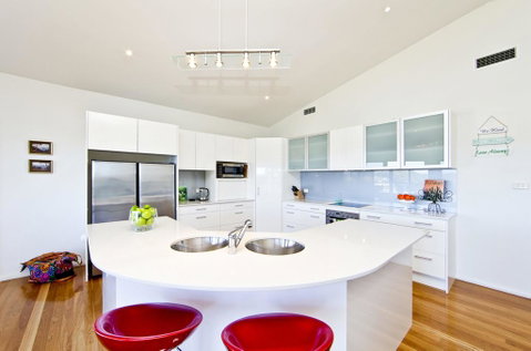 Wanda Point House - Tranquil, Elegant & Dog Friendly - Accommodation Burleigh 2