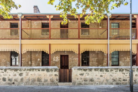 Warders Cottage: Iconic Cottage In The Heart Of Freo - Accommodation Burleigh 0