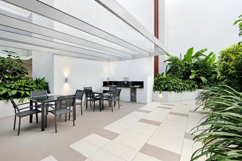 Waterford Apartments - Accommodation Burleigh 3