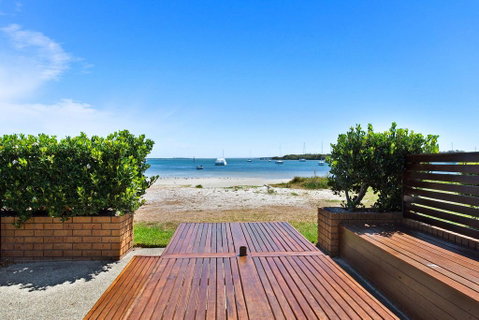 Waterfront At Sunset Boulevard, 26 Sunset Boulevard - Accommodation Burleigh 0