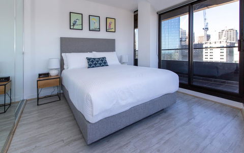 Flinders Luxury Penthouse - Accommodation Burleigh 10