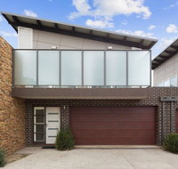 Central to Cowes - Accommodation Burleigh