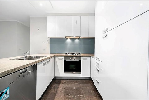ReadySet Apartments At Southbank One - Accommodation Burleigh 0