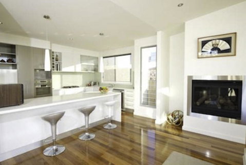 19 Glen Eagles Close - Accommodation Burleigh 7