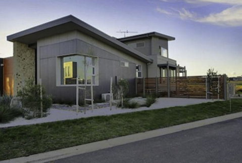 19 Glen Eagles Close - Accommodation Burleigh 3
