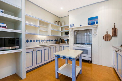 Edge17 Port Fairy Wharf - Accommodation Burleigh 4
