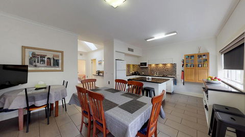 Austral Place 88 Via Merri River - Accommodation Burleigh 1