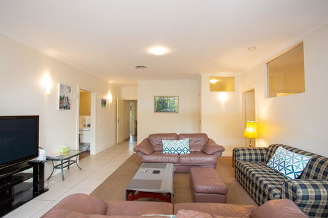 Austral Place 88 Via Merri River - Accommodation Burleigh 6