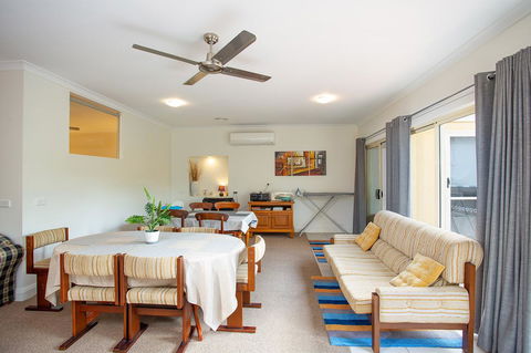 Austral Place 88 Via Merri River - Accommodation Burleigh 7
