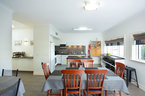 Austral Place 88 Via Merri River - Accommodation Burleigh 2