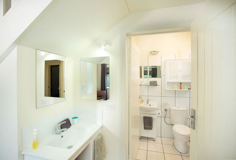 Austral Place 88 Via Merri River - Accommodation Burleigh 19