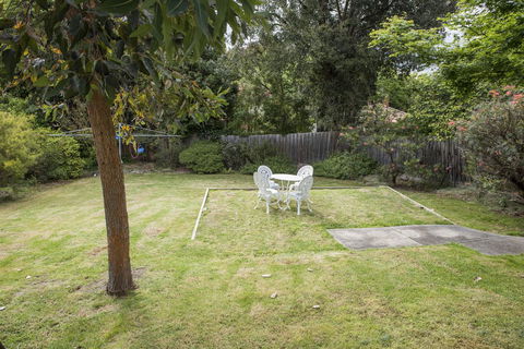 Hillside House - Accommodation Burleigh 9