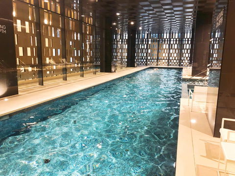 Superb Habour View/ Stylish Apartment / Landmark Building/ Free Tram - Accommodation Burleigh 23