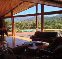 Kangaroo Manor - Accommodation Burleigh