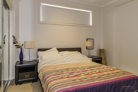 1 Pebble Place - Accommodation Burleigh 9