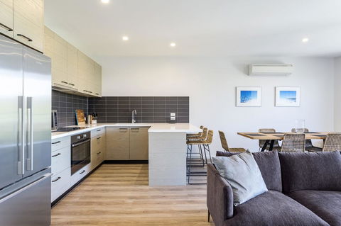 Blairgowrie Apartment 2 - On The Beach - Accommodation Burleigh 3