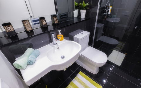 Waterfront Apt 234 Marinaquays - Accommodation Burleigh 27