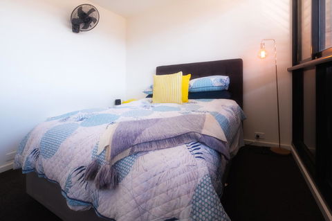 Waterfront Apt 234 Marinaquays - Accommodation Burleigh 18