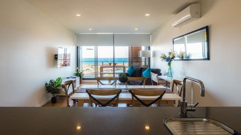 Waterfront Apt 234 Marinaquays - Accommodation Burleigh 0