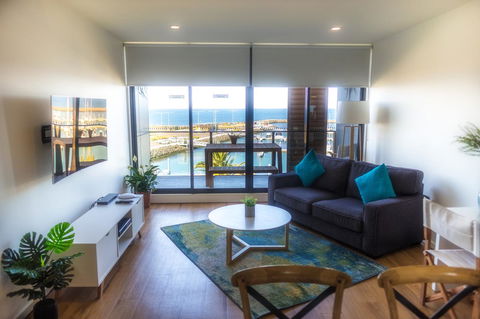 Waterfront Apt 234 Marinaquays - Accommodation Burleigh 2