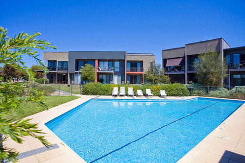 1 Sunset Place - Accommodation Burleigh 1