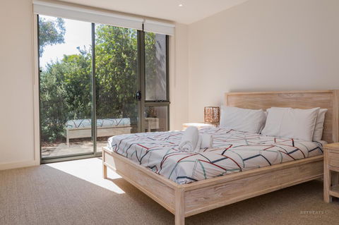 1 Sunset Place - Accommodation Burleigh 12