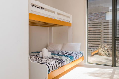 1 Sunset Place - Accommodation Burleigh 14