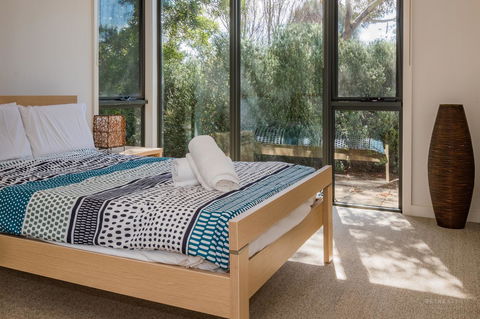 1 Sunset Place - Accommodation Burleigh 13