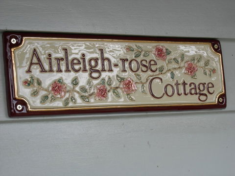 Airleigh-Rose Cottage - Accommodation Burleigh 31
