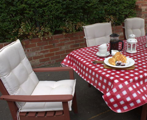 Airleigh-Rose Cottage - Accommodation Burleigh 34