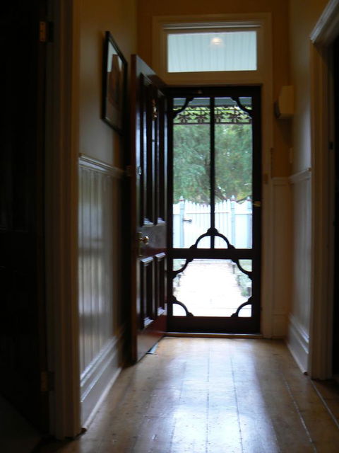 Airleigh-Rose Cottage - Accommodation Burleigh 29