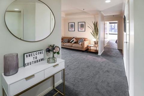 Southbank Tower Apartments - Accommodation Burleigh 3