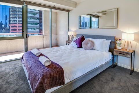Southbank Tower Apartments - Accommodation Burleigh 7