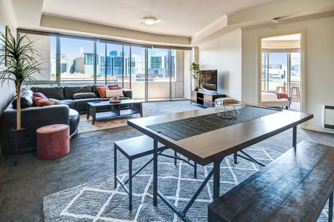 Southbank Tower Apartments - Accommodation Burleigh 10