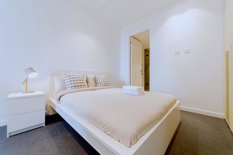 Fawkner Apartment Bay-view 5 - Accommodation Burleigh 3