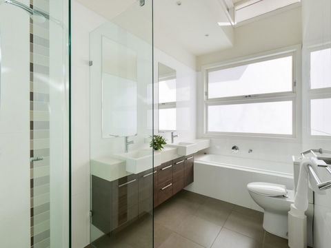 Boutique Stays - Maple On Kent - Accommodation Burleigh 16