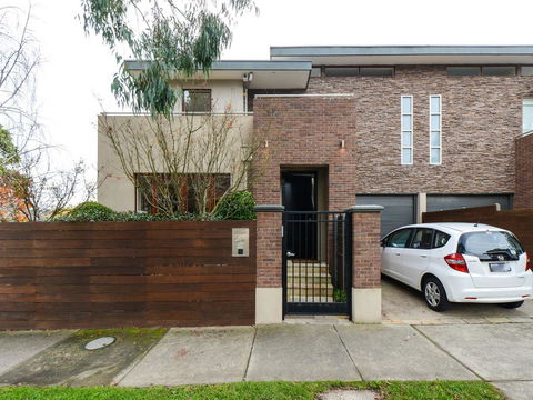 Boutique Stays - Maple On Kent - Accommodation Burleigh 25