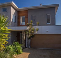 Saltwater Breeze Retreat - Accommodation Burleigh
