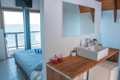 Nomads Magnetic Island - Accommodation Burleigh 7